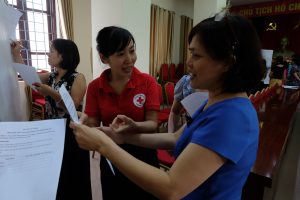 The Viet Nam Red Cross Society (VNRC), with support from the French Red Cross and the International Federation of Red Cross and Red Crescent Societies (IFRC), organized the Gender and Diversity Mainstreaming in Emergencies Training for all VNRC departments on 28 Oct 2016.