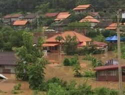 Parts of Lao PDR have been inundated by floods due to heavy rains and the arrival of Tropical Storm Dianmu. Photo Credit: Lao Red Cross